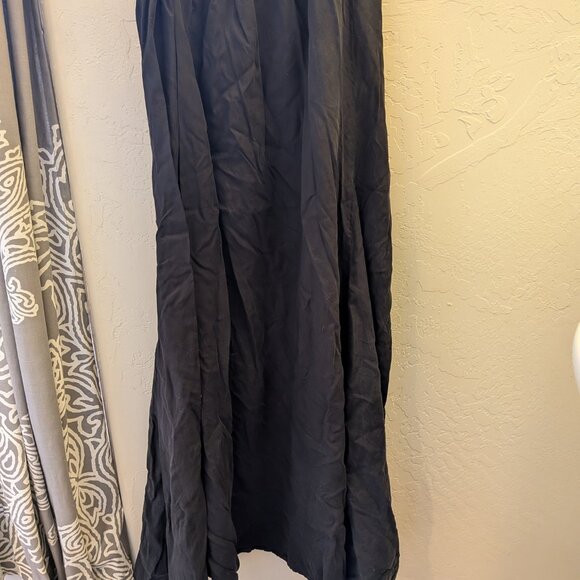 Cuyana Maxi Skirt - Picture 2 of 4